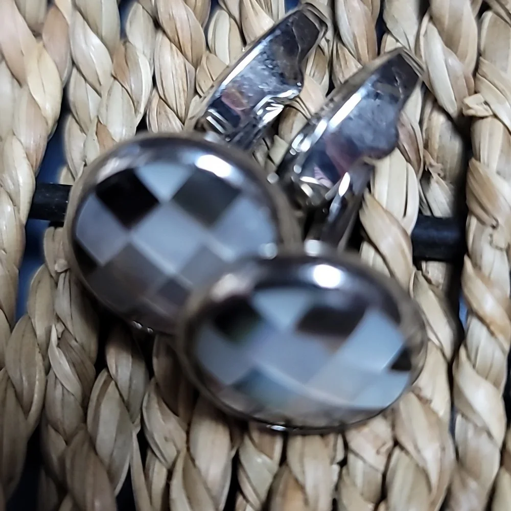Checkered cuff links cufflinks